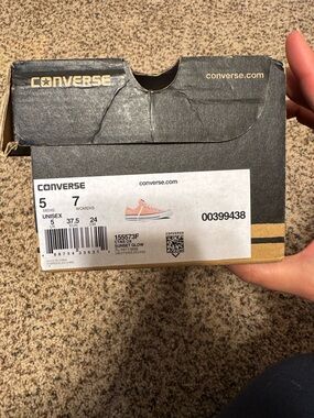 BRAND NEW Converse 'Sunset Glow' Sneakers. Women’s size 7, Men’s size 5!